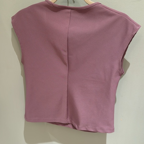 Athleta mauve sleeveless top EUC - Picture 4 of 4